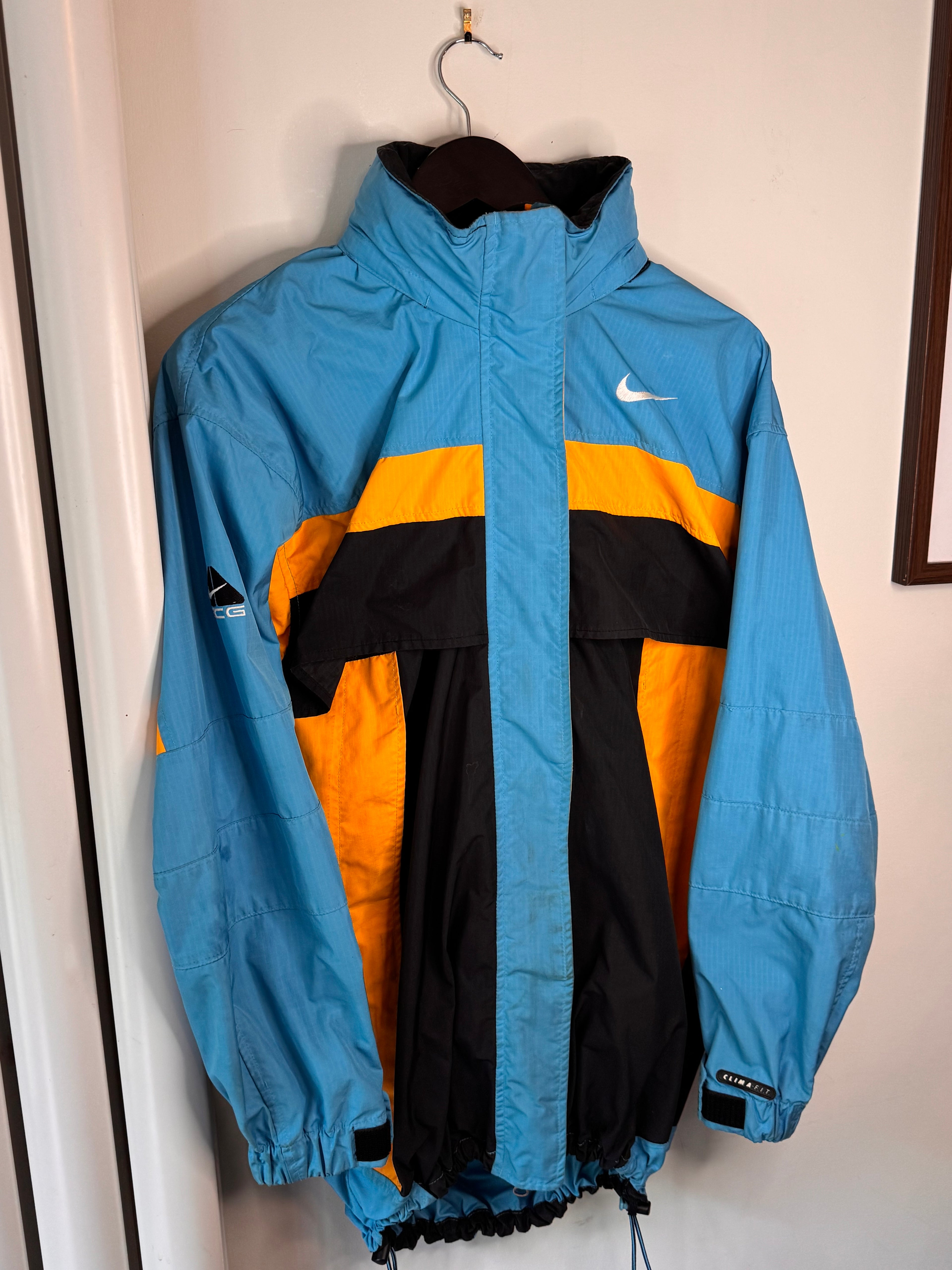 Nike ACG Jacket Large